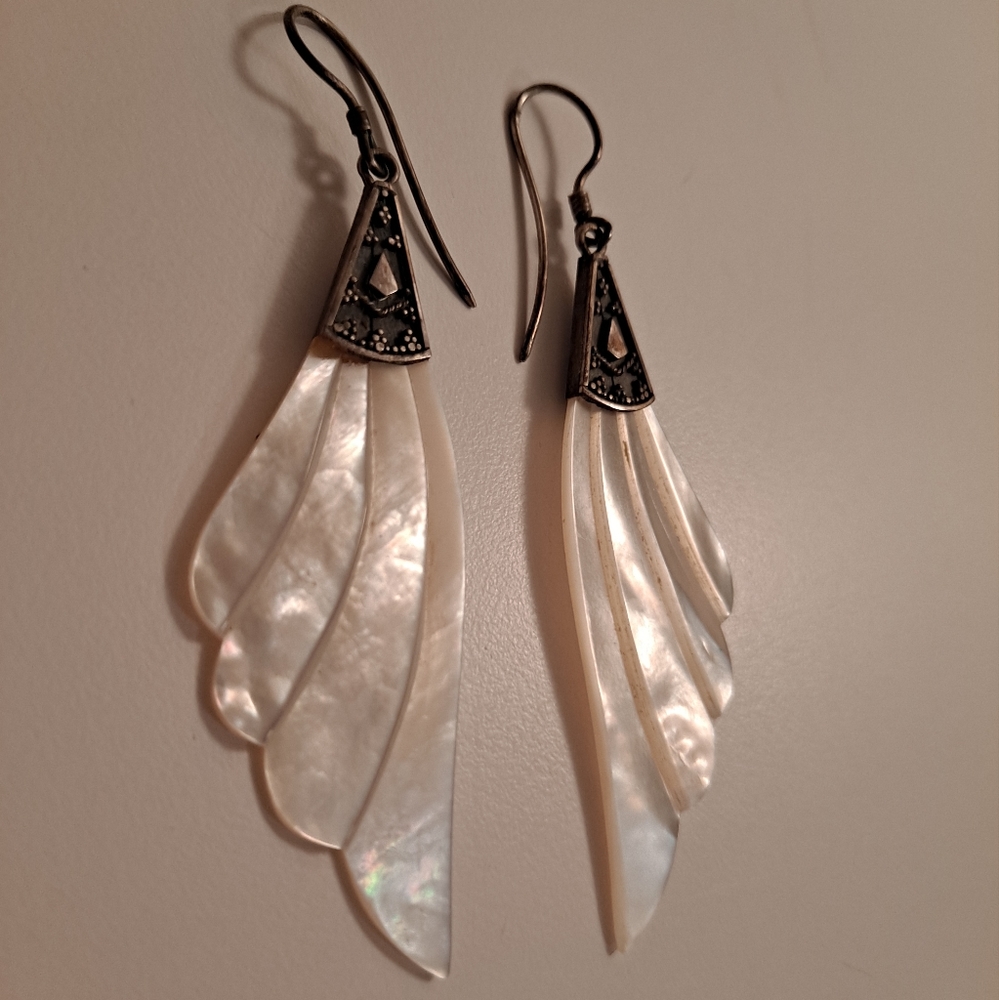 Mother of Pearl angel wing feather dangle earrings vintage jewelry peirced ears - Picture 9 of 11